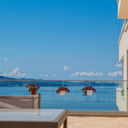 Luxury Sea View Apartaments Sarandë Exteriér fotografie